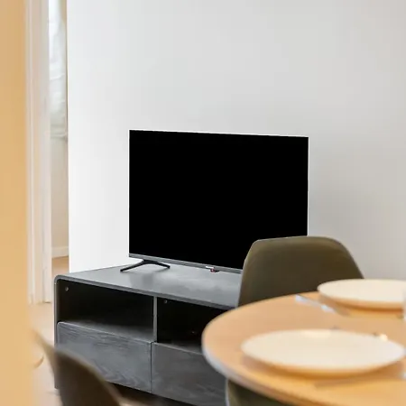 Apartament Grand 4 Avec Cinema Dans Centre