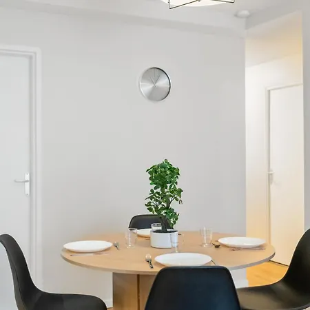 Grand 4 Avec Cinema Dans Centre Apartament *